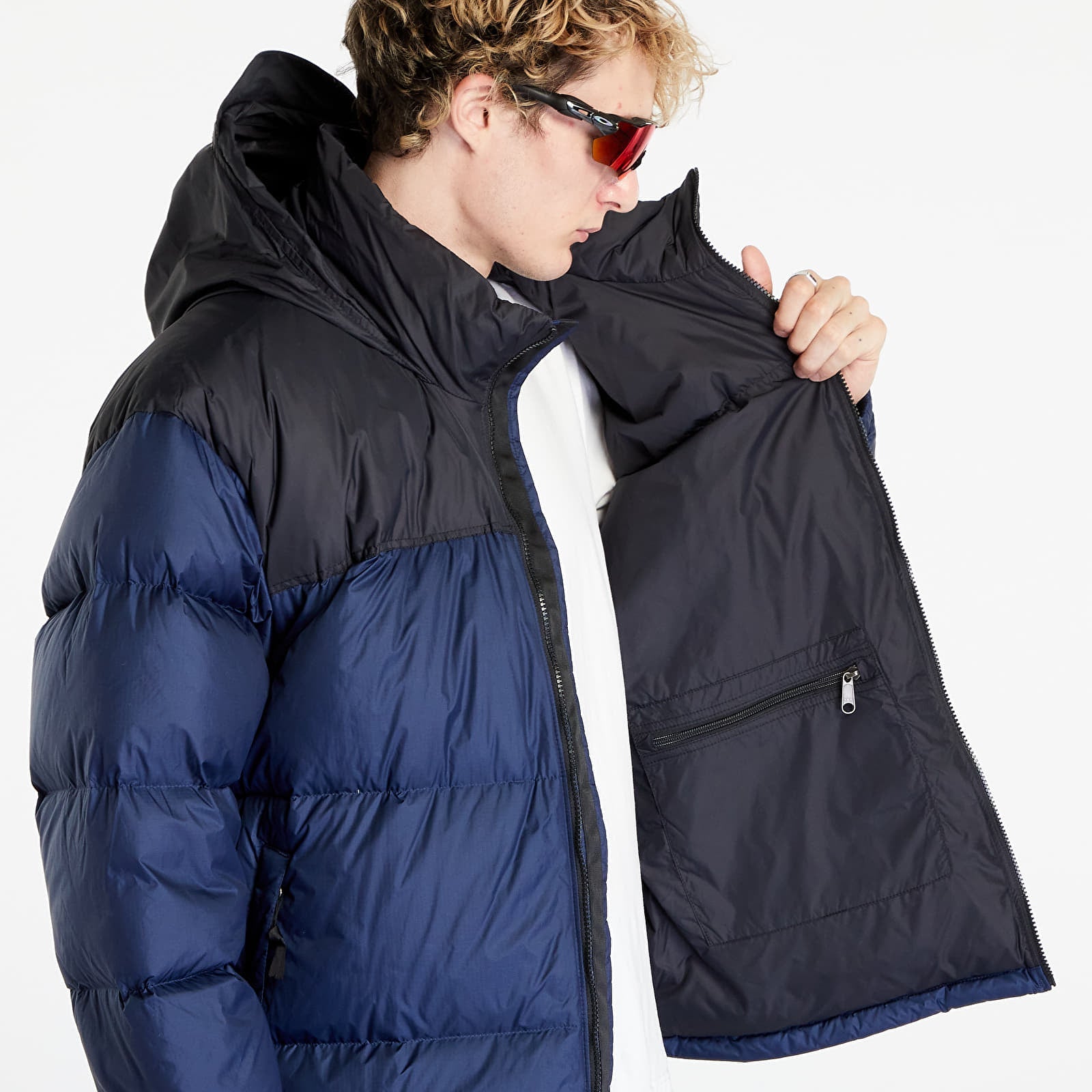 The North Face Women's 1996 Retro Nuptse Jacket - Summit Navy / TNF Black