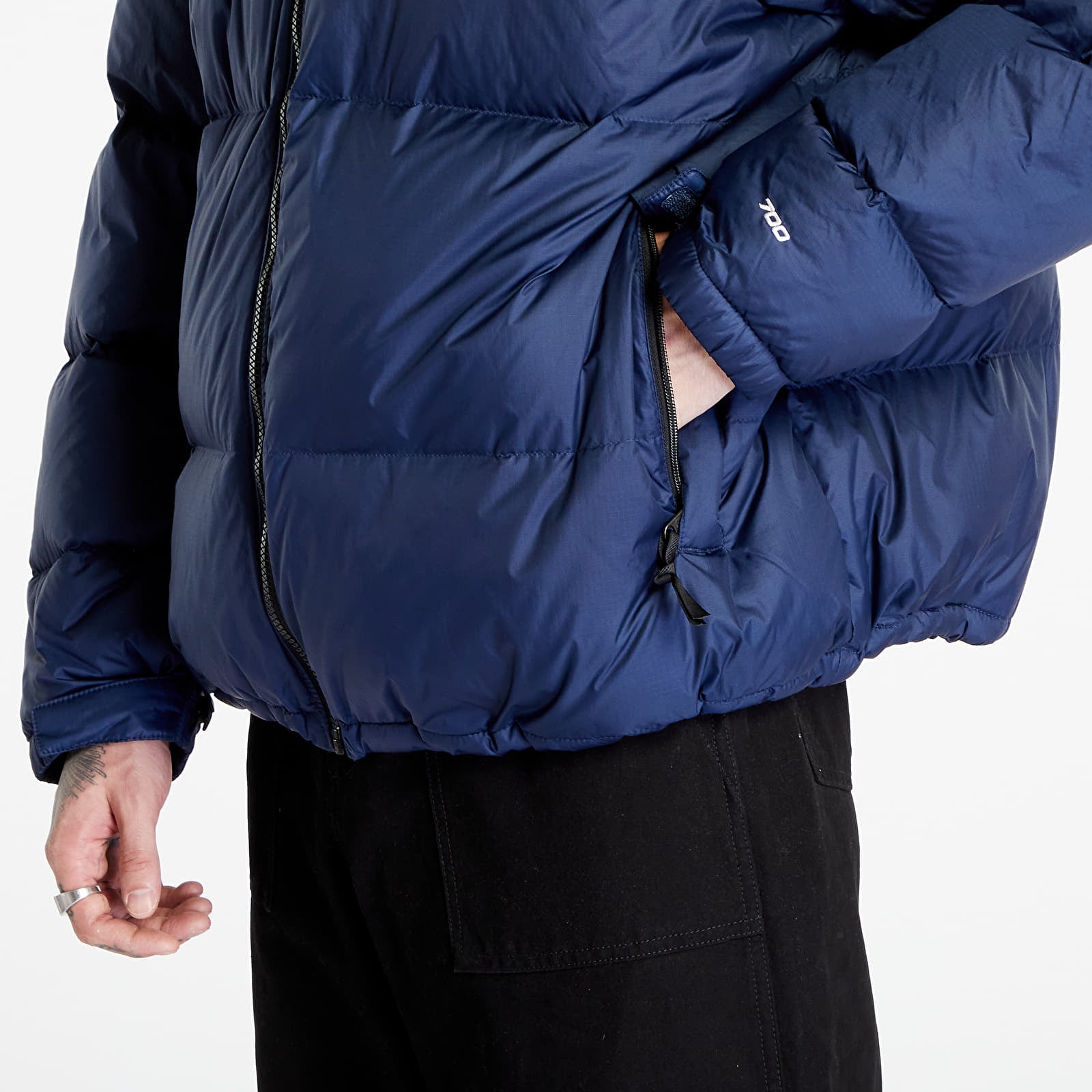 The North Face Women's 1996 Retro Nuptse Jacket - Summit Navy / TNF Black