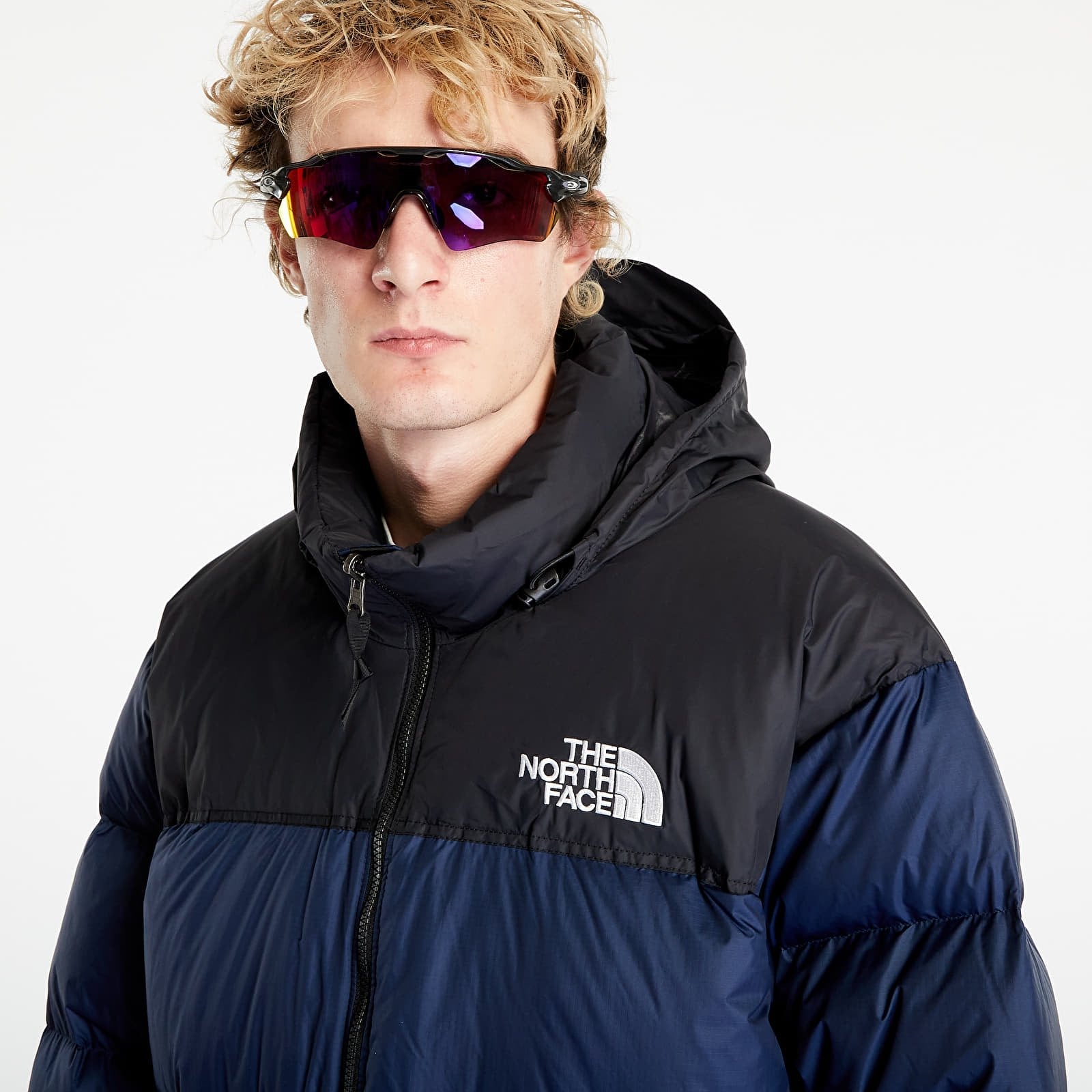 The North Face Women's 1996 Retro Nuptse Jacket - Summit Navy / TNF Black