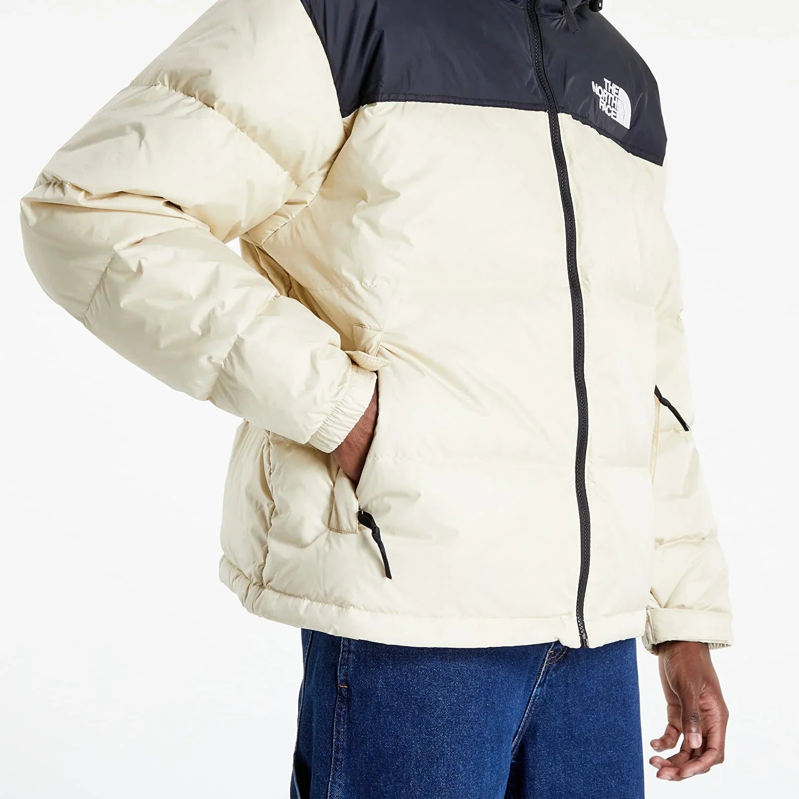 The North Face Women's 1996 Retro Nuptse Jacket - White Dune / TNF Black