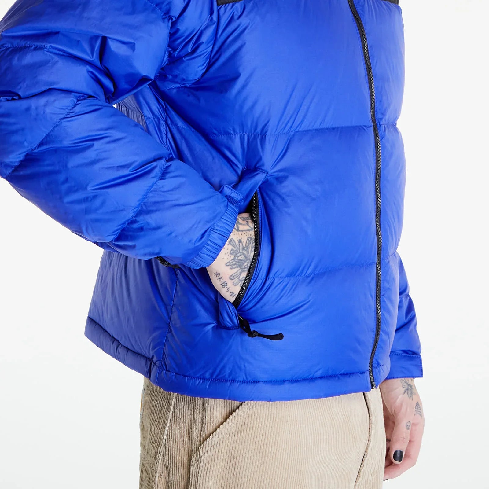 The North Face Women's 1996 Retro Nuptse Jacket - Summit Navy / TNF Black
